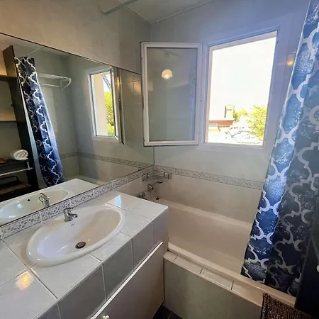 Apartamento Confort 4 Pers, Proche Et Centre, Parking Inclus - Raphael - Fr-1-226a-46 *