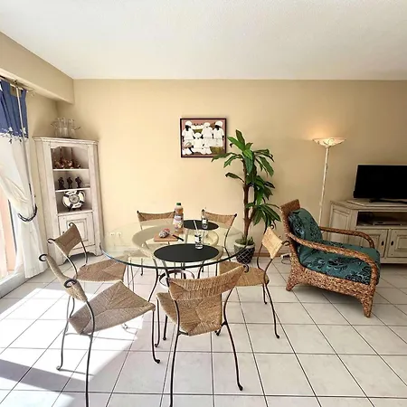Confort 4 Pers, Proche Et Centre, Parking Inclus - Raphael - Fr-1-226a-46 * Saint-Raphael (Var)