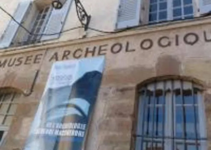 Apartamento Confort 4 Pers, Proche Et Centre, Parking Inclus - Raphael - Fr-1-226a-46