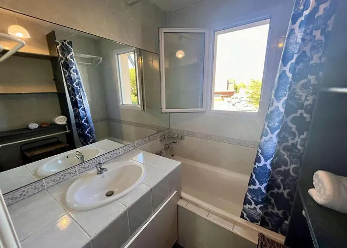 Apartamento Confort 4 Pers, Proche Et Centre, Parking Inclus - Raphael - Fr-1-226a-46 Saint-Raphaël